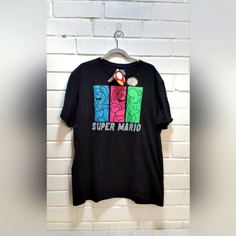 Super Mario Official Nintendo Licensed Black Graphic Print T-Shirt Size XL NWT!